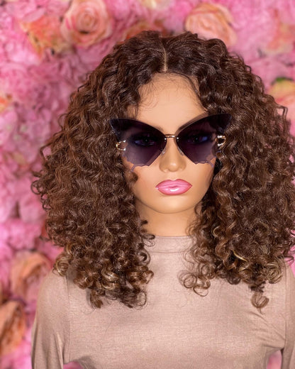 Butterfly Wings Sunglasses – Gradient Lens